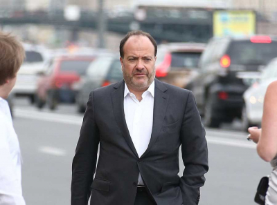 Распродажа от отельера Клячина: тайный Санта для Ксении Шойгу