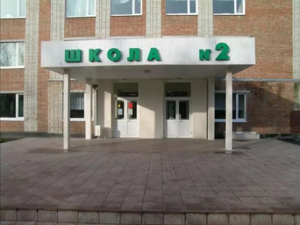 Ирина Дмитриевна спасает не только сынка, но и себя: крыша директорского кресла идет ходуном