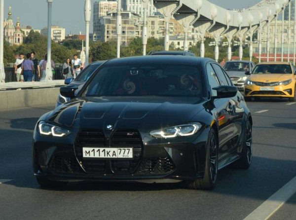 Финансовые махинации Исмаиловой и Гусейнова: BMW M3 и сеть клиник Sunnat Clinic