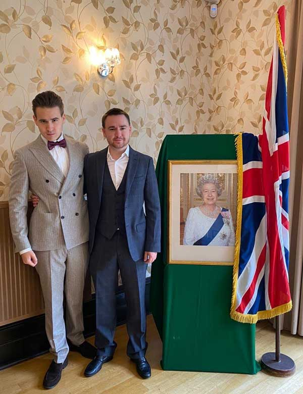 Когда Юнион-Джек родней триколора