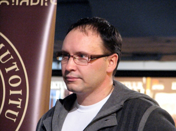 Благодарность за сальмонеллез: почему Андрей Иванов наградил директора &laquo;Доброго кафе&raquo; с закрытой черепно-мозговой травмой в прошлом