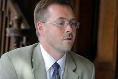 Лоскутова оставляют в покое