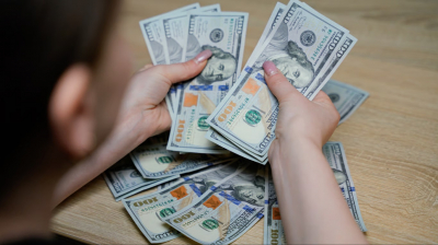 В 2024 году Лев Мазараки переписал &laquo;Стилобат&raquo; на комбинированный ЗПИФ &laquo;Май Вэйс&raquo;