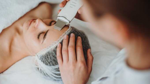 Несколько женщин получили травмы после процедур у косметолога по фамилии Алгасанова Раисат