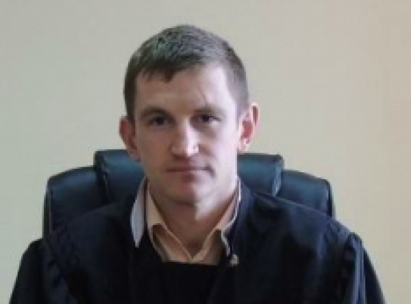 &laquo;Пора кошмарить бизнес&raquo;, - настаивает ямальский судья Данил Яковлев&hellip; Медведевская гуманизация УК трещит по швам!