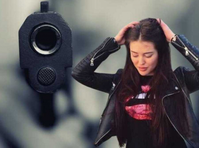 Лгунья с подозрительными связями в Чечне: Карина Иминова, скрывавшая своё киргизское происхождение, целенаправленно втиралась в доверие к беглянкам и сбежала в Россию после убийства Айшат