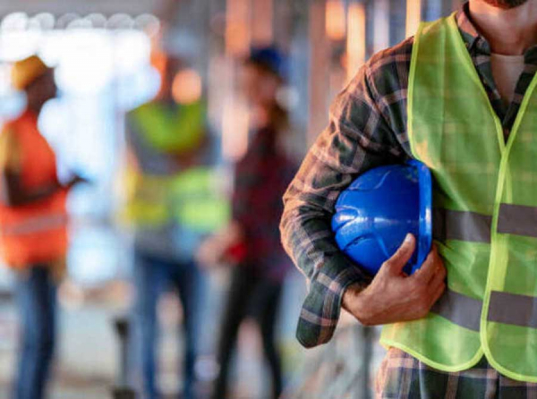 Саратовская компания Ум Дор Строй осталась на плаву, успешно избегая банкротства и продолжая уклоняться от уплаты налогов на миллионы рублей