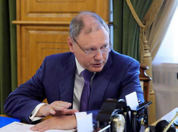 Агроподряд с душком: что общего у вице-губернатора Ревенко и зернотрейдера Ходыкина?