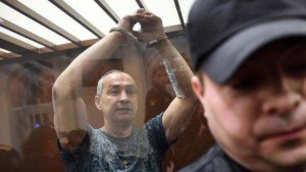 &laquo;Мою 88-летнею маму выселили из единственного жилья, недвижимость передают Умару Кремлеву&raquo;