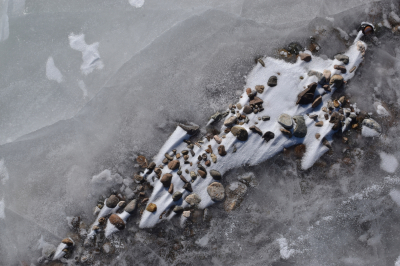 Лёд Байкала загрязнён: нефтепродукты и тяжёлые металлы выше нормы