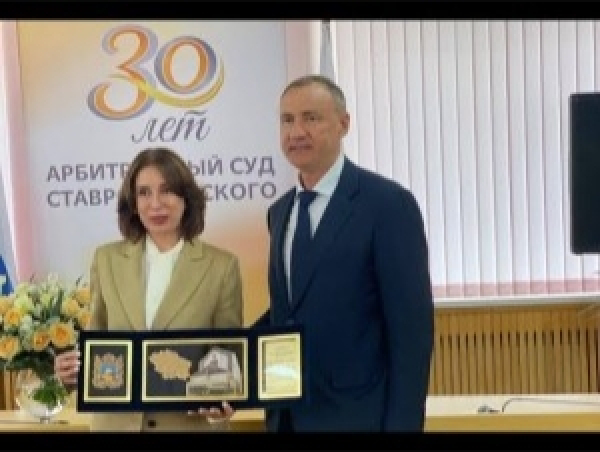Женщины Фемиды: у судебной коррупции женское лицо и мужские масштабы