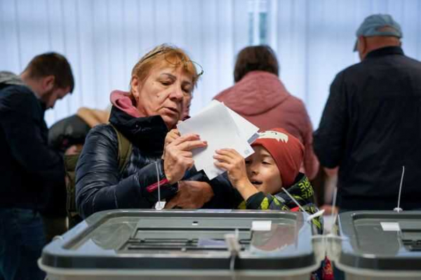 Угроза взрыва вынудила эвакуировать избирательный участок на президентских выборах Молдавии в Италии