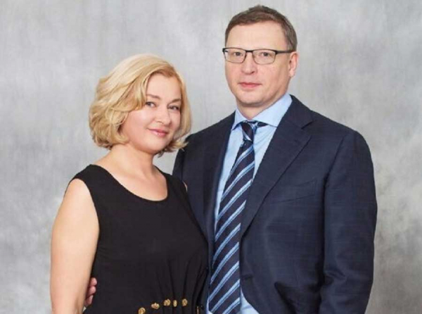 Клан Бурковых: криптовалютные миллионы, роддомные подарки и губернаторская власть Омской области