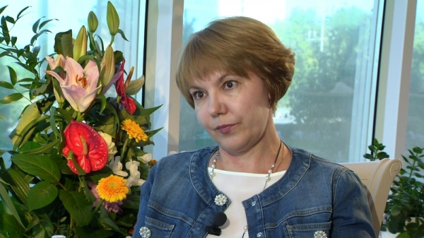 Элина Полянская игнорирует части 13-14 статьи 14.51 КоАП РФ, а Дарья Беляева и Валерий Маслов рекламируют экскурсии в сетях