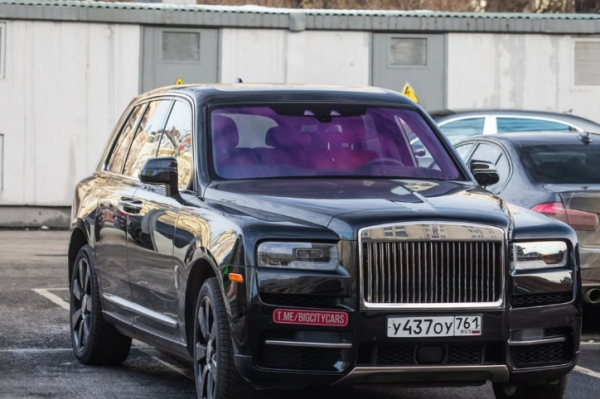 Rolls-Royce владельца завода
