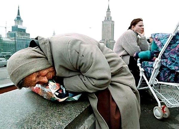 Металлические контейнеры для склада и производства: виды, материалы и критерии выбора для бизнеса