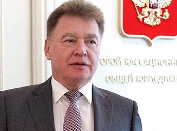 Гостиница по Шмидту выйдет Берлином: кошелек судьи Бондара идет на Москву